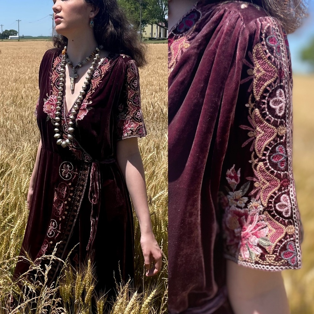 5🌟Rated!! Johnny Was Velvet Wrap Dress